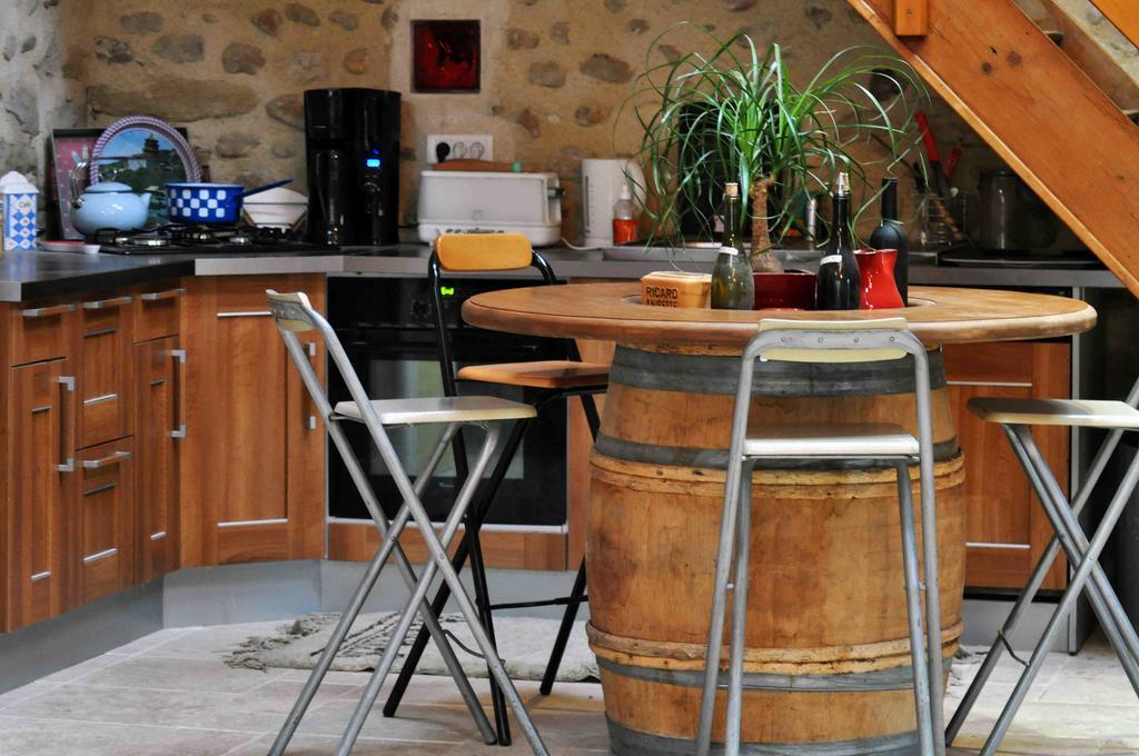 Chambres D'Hotes Les 7 Semaines Chantemerle-les-Bles Екстер'єр фото