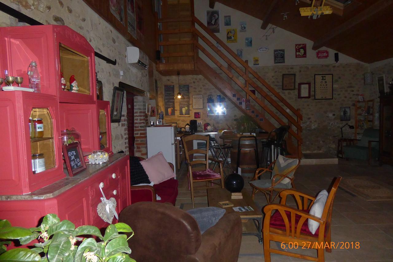 Chambres D'Hotes Les 7 Semaines Chantemerle-les-Bles Екстер'єр фото